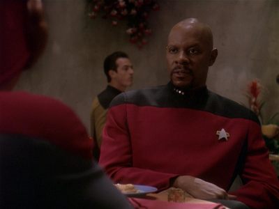Star Trek: Deep Space Nine Screencaps "Paradise Lost" (S4:E12)