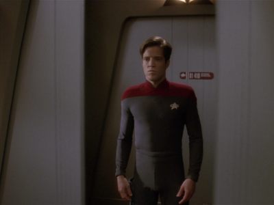 Star Trek: Deep Space Nine Screencaps "Paradise Lost" (S4:E12)