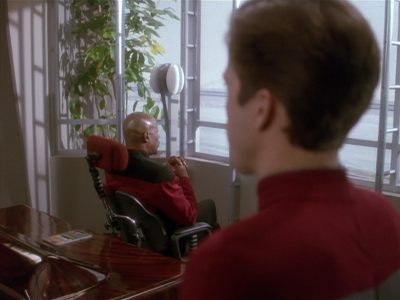 Star Trek: Deep Space Nine Screencaps "Paradise Lost" (S4:E12)
