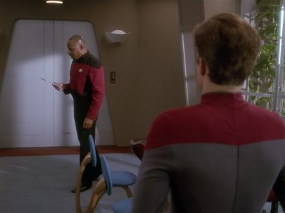 Star Trek: Deep Space Nine Screencaps "Paradise Lost" (S4:E12)