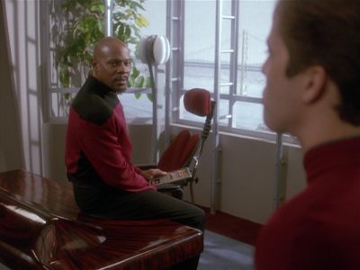 Star Trek: Deep Space Nine Screencaps "Paradise Lost" (S4:E12)