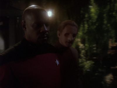 Star Trek: Deep Space Nine Screencaps "Paradise Lost" (S4:E12)