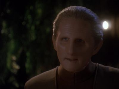 Star Trek: Deep Space Nine Screencaps "Paradise Lost" (S4:E12)