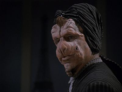 Star Trek: Deep Space Nine Screencaps "Paradise Lost" (S4:E12)