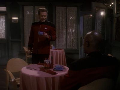 Star Trek: Deep Space Nine Screencaps "Paradise Lost" (S4:E12)