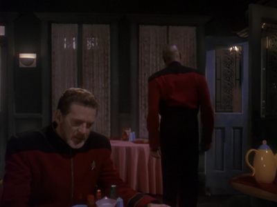 Star Trek: Deep Space Nine Screencaps "Paradise Lost" (S4:E12)