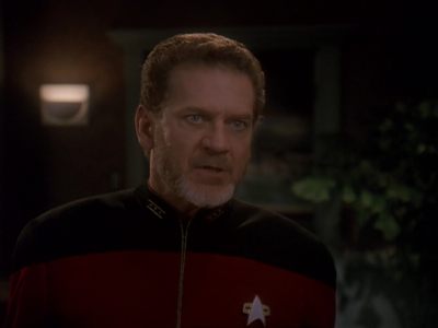 Star Trek: Deep Space Nine Screencaps "Paradise Lost" (S4:E12)