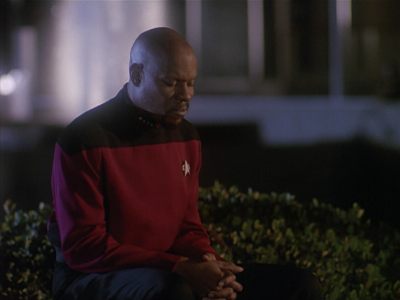 Star Trek: Deep Space Nine Screencaps "Paradise Lost" (S4:E12)