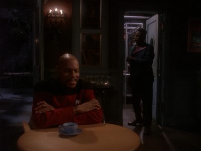 Star Trek: Deep Space Nine Screencaps "Paradise Lost" (S4:E12)