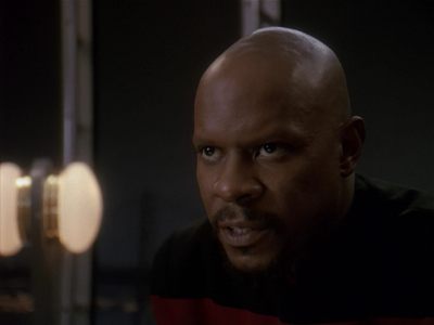 Star Trek: Deep Space Nine Screencaps "Paradise Lost" (S4:E12)