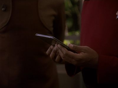 Star Trek: Deep Space Nine Screencaps "Paradise Lost" (S4:E12)