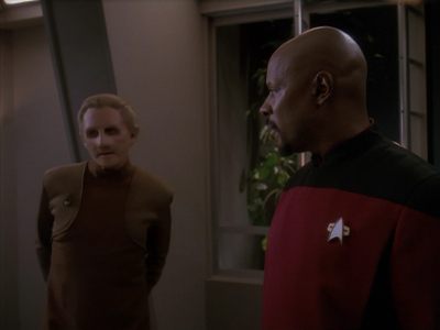 Star Trek: Deep Space Nine Screencaps "Paradise Lost" (S4:E12)