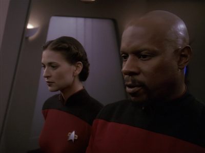 Star Trek: Deep Space Nine Screencaps "Paradise Lost" (S4:E12)