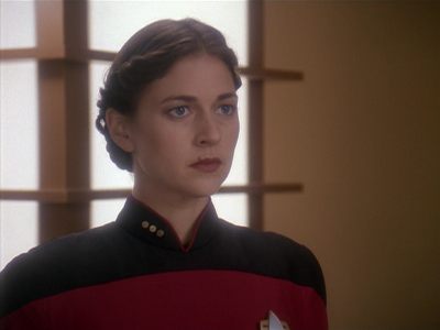 Star Trek: Deep Space Nine Screencaps "Paradise Lost" (S4:E12)