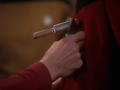 Star Trek: Deep Space Nine Screencaps "Paradise Lost" (S4:E12)