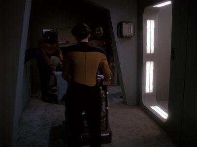 Star Trek: Deep Space Nine Screencaps "Paradise Lost" (S4:E12)