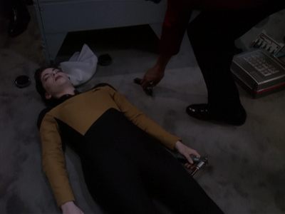 Star Trek: Deep Space Nine Screencaps "Paradise Lost" (S4:E12)