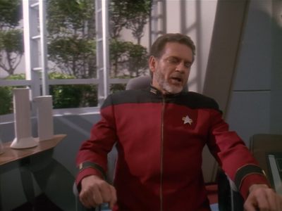Star Trek: Deep Space Nine Screencaps "Paradise Lost" (S4:E12)