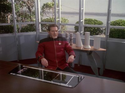 Star Trek: Deep Space Nine Screencaps "Paradise Lost" (S4:E12)