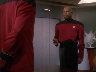 Star Trek: Deep Space Nine Screencaps "Paradise Lost" (S4:E12)