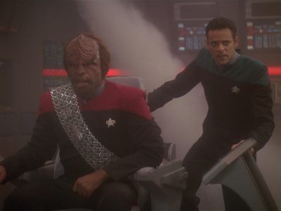 Star Trek: Deep Space Nine Screencaps "Paradise Lost" (S4:E12)