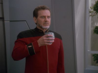 Star Trek: Deep Space Nine Screencaps "Paradise Lost" (S4:E12)