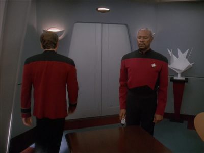 Star Trek: Deep Space Nine Screencaps "Paradise Lost" (S4:E12)