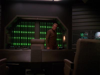 Star Trek: Deep Space Nine Screencaps "Crossfire" (S4:E13)