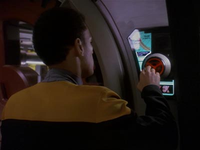 Star Trek: Deep Space Nine Screencaps "Crossfire" (S4:E13)