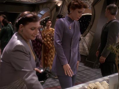 Star Trek: Deep Space Nine Screencaps "Crossfire" (S4:E13)