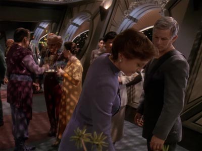 Star Trek: Deep Space Nine Screencaps "Crossfire" (S4:E13)