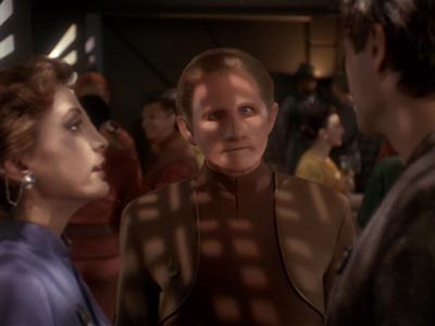 Star Trek: Deep Space Nine Screencaps "Crossfire" (S4:E13)