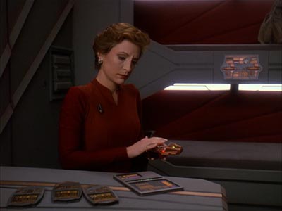 Star Trek: Deep Space Nine Screencaps "Return to Grace" (S4:E14)