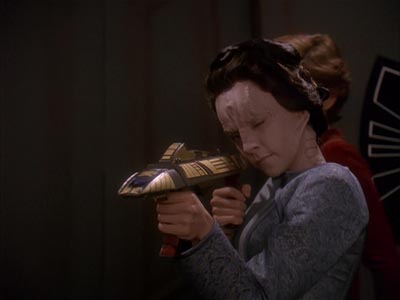 Star Trek: Deep Space Nine Screencaps "Return to Grace" (S4:E14)