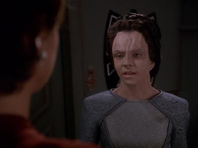 Star Trek: Deep Space Nine Screencaps "Return to Grace" (S4:E14)