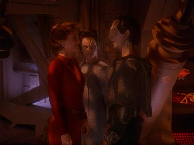 Star Trek: Deep Space Nine Screencaps "Return to Grace" (S4:E14)