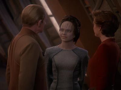 Star Trek: Deep Space Nine Screencaps "Return to Grace" (S4:E14)