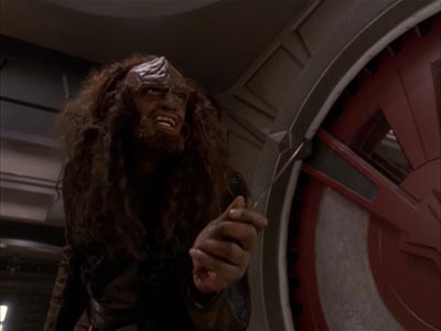 Star Trek: Deep Space Nine Screencaps "The Sons of Mogh" (S4:E15)