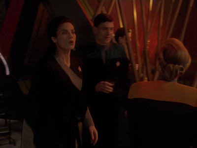 Star Trek: Deep Space Nine Screencaps "The Sons of Mogh" (S4:E15)