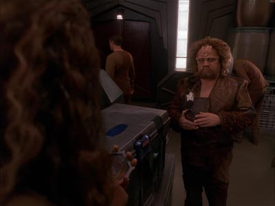Star Trek: Deep Space Nine Screencaps "The Sons of Mogh" (S4:E15)