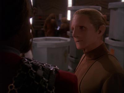 Star Trek: Deep Space Nine Screencaps "The Sons of Mogh" (S4:E15)