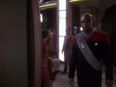 Star Trek: Deep Space Nine Screencaps "The Sons of Mogh" (S4:E15)