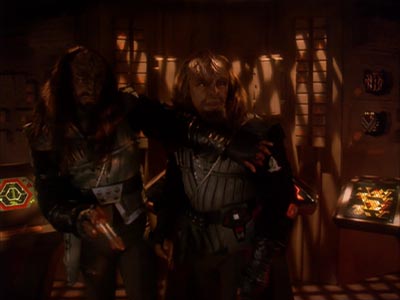 Star Trek: Deep Space Nine Screencaps "The Sons of Mogh" (S4:E15)