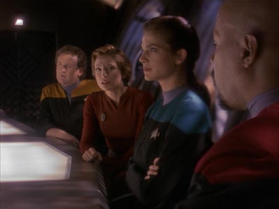 Star Trek: Deep Space Nine Screencaps "The Sons of Mogh" (S4:E15)