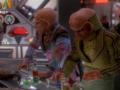 Star Trek: Deep Space Nine Screencaps "Bar Association" (S4:E16)