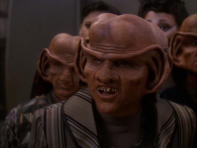 Star Trek: Deep Space Nine Screencaps "Bar Association" (S4:E16)