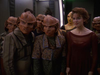 Star Trek: Deep Space Nine Screencaps "Bar Association" (S4:E16)