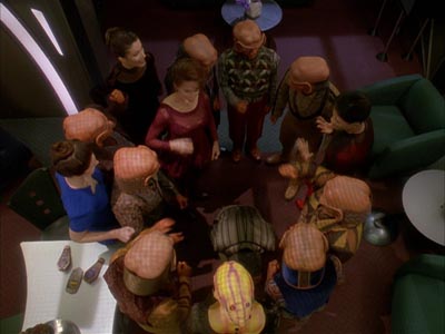 Star Trek: Deep Space Nine Screencaps "Bar Association" (S4:E16)