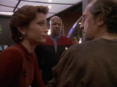 Star Trek: Deep Space Nine Screencaps "Accession" (S4:E17)