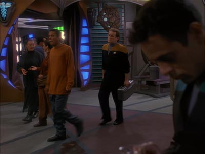 Star Trek: Deep Space Nine Screencaps "Accession" (S4:E17)